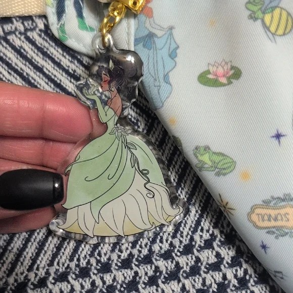 Charming Light Blue Fanny Pack with Princess Amd The Frog Characters - Picture 3 of 8